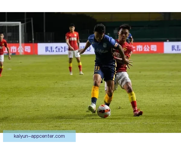 中超广州德比战况激烈，两队近期表现稳健